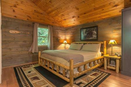 The Fishing Hole Cabin - Sage Vacations Гатлинбург Экстерьер фото