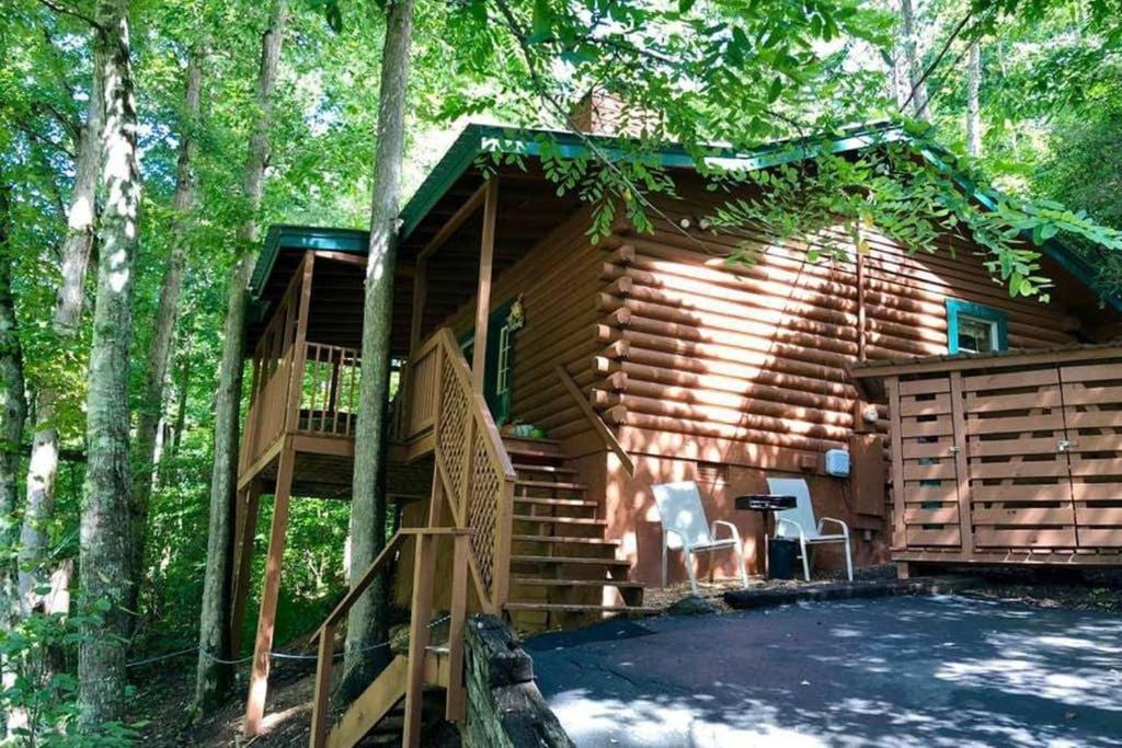 The Fishing Hole Cabin - Sage Vacations Гатлинбург Экстерьер фото